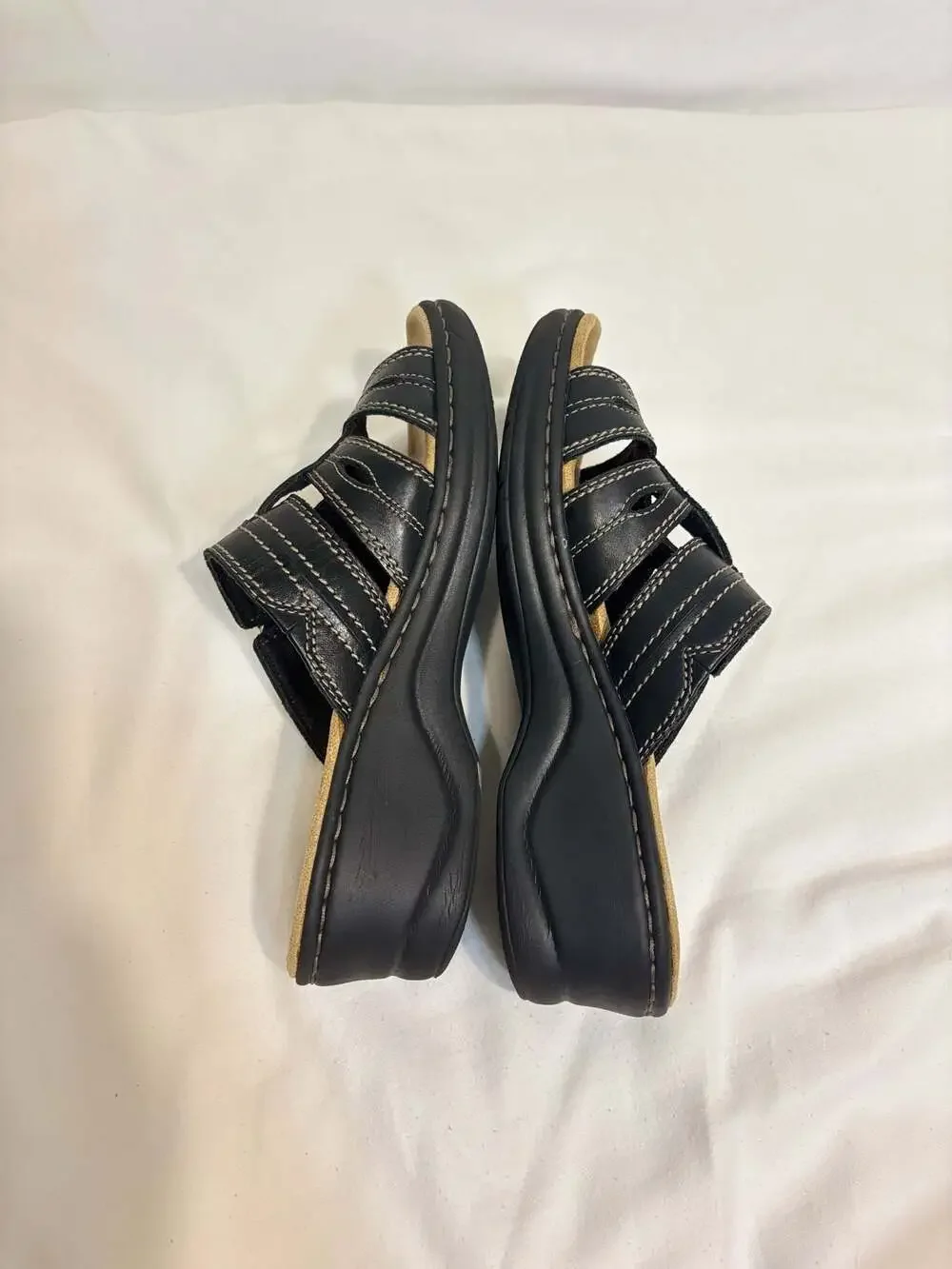 Clarks Bendables Black Leather Wedge Comfort Sandals Size 9